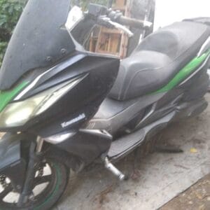 מנוע קוואסאקי j300