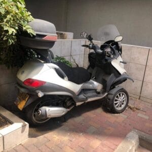 פיאג'ו MP3 300 חלפים