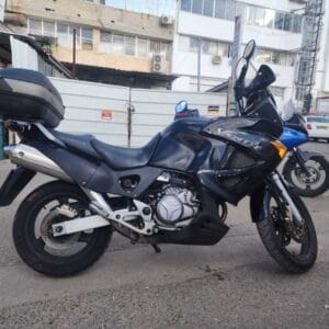 הונדה ואראדרו 1000