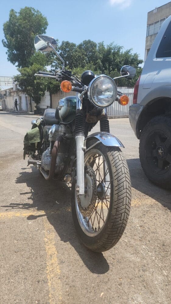 קוואסאקי w800