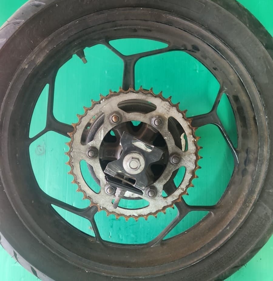 גלגל אחורי קוואסאקי Z250sl