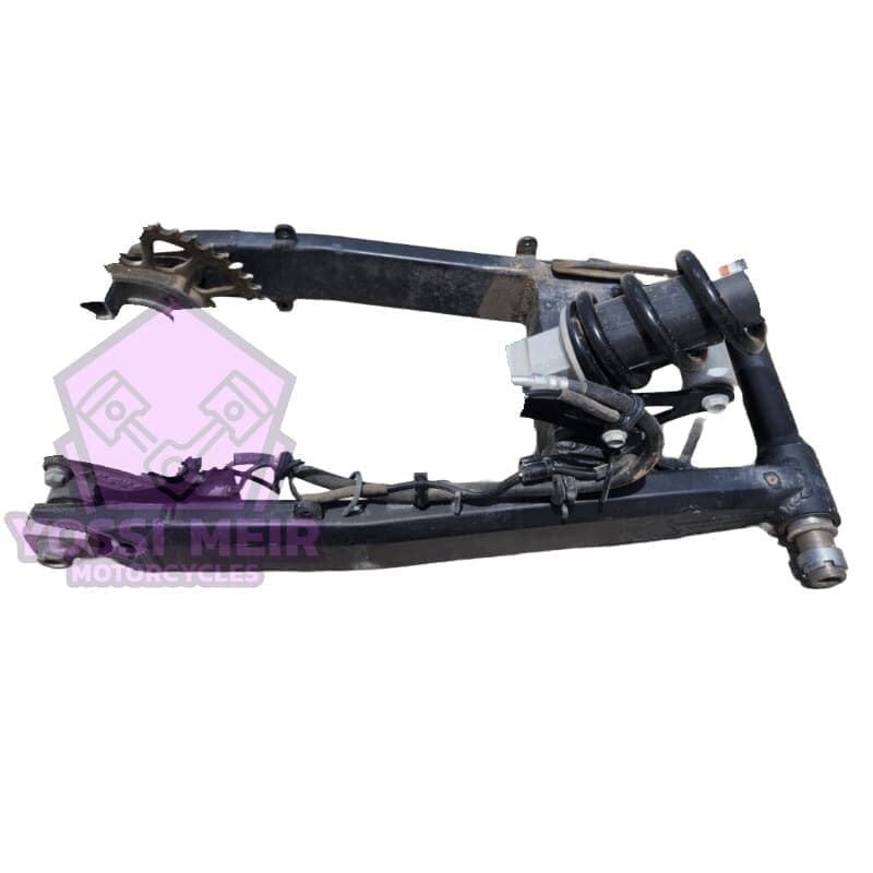 זרוע אחורית לגלגל קוואסאקי z900