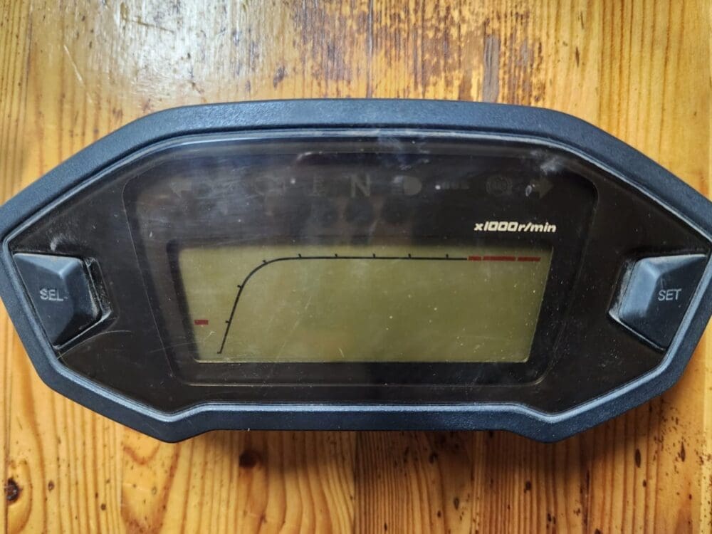 לוח שעונים הונדה CBR500R