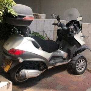 פיאג'ו MP3 300