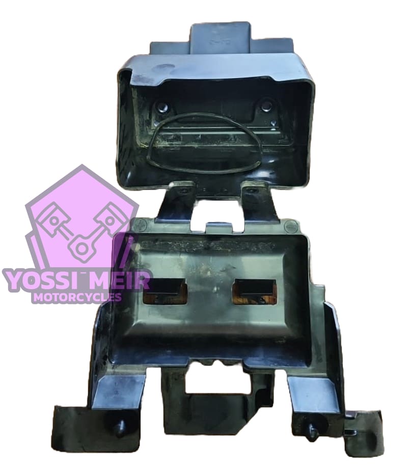 תושבת מצבר סוזוקי GSX250R